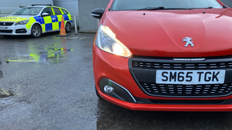 Peugeot 208 1.2 PureTech 82 Allure 5dr Petrol Hatchback